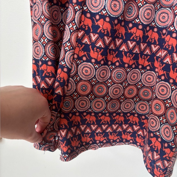 🎉4/30$🎉 Magazine Printed Romper - Size XL - Picture 4 of 6